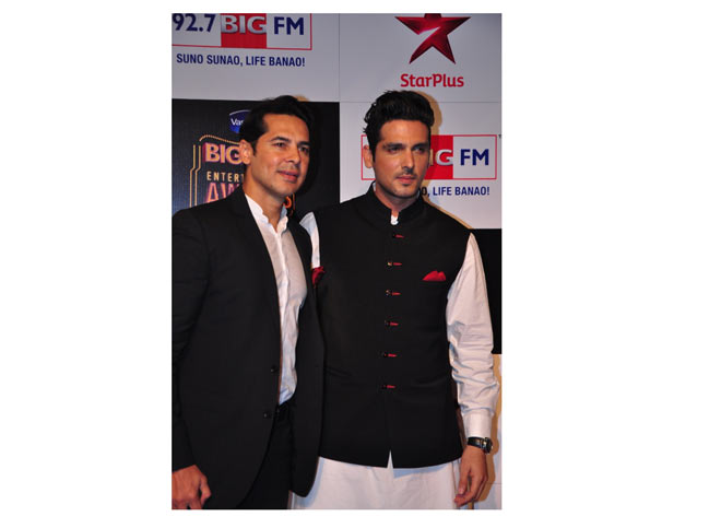 Dino Morea and Zayed Khan at the BIG Star Entertainment Awards 2014